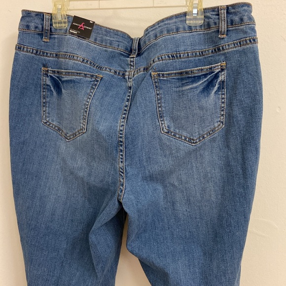 ASHLEY STEWART - Picture 4 of 5